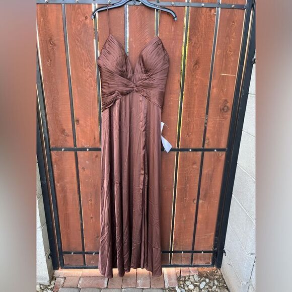 NEW MAC DUGGAL $338 CHOCOLATE TWIST FRONT PLUNGING EVENING GOWN #49085 Size 8 - Picture 2 of 11